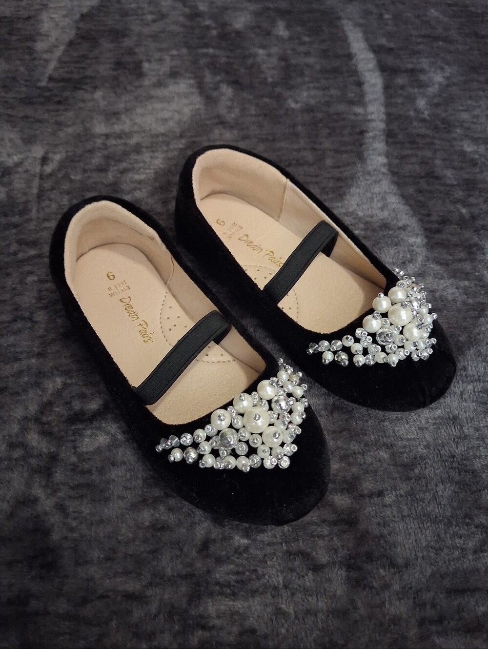 Dream Pairs Black Velvet Ballet Flat Pearls/Sequins Girls Size 9